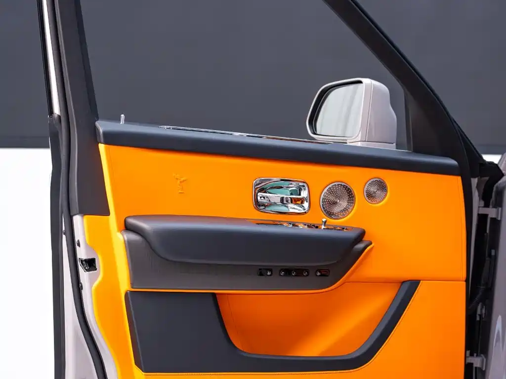 Rolls-Royce Cullinan — миниатюра 19