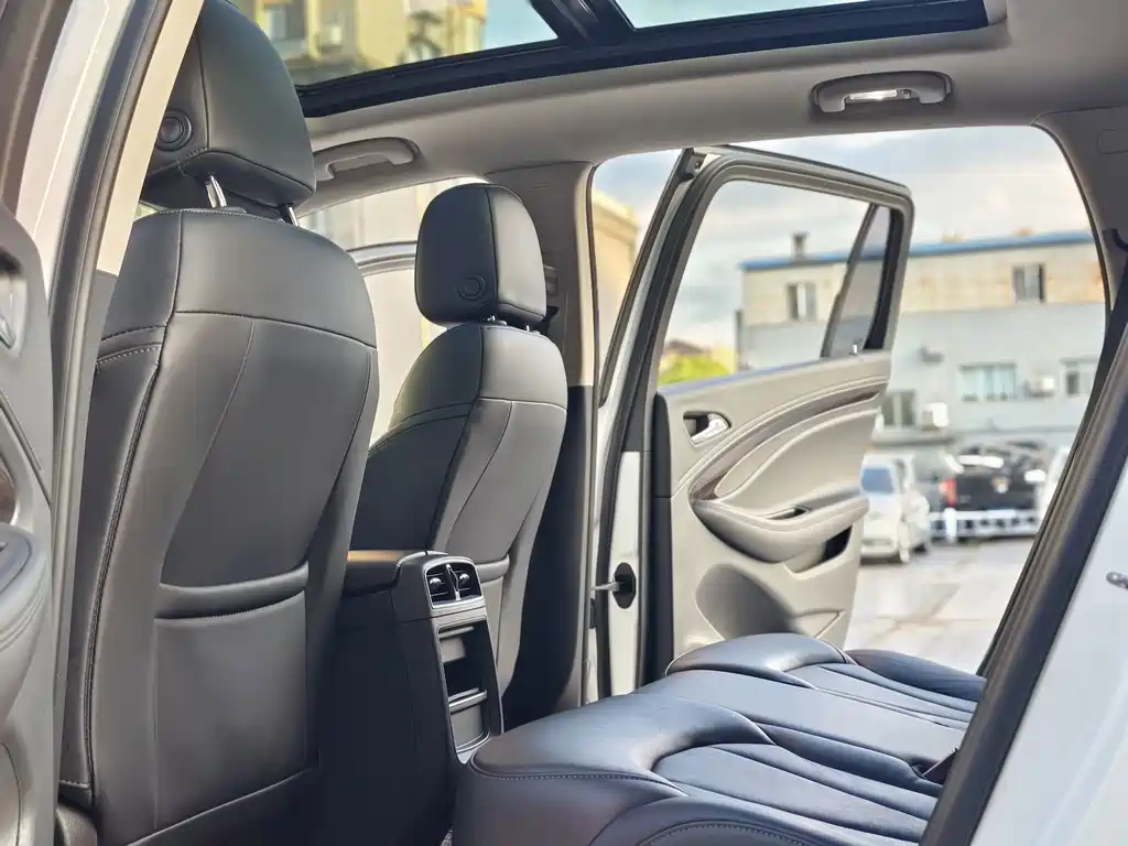 Buick Envision Plus — миниатюра 17