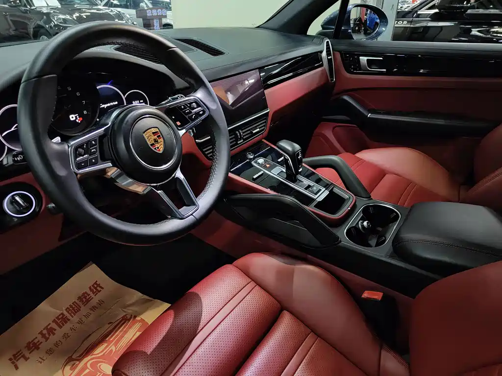 Porsche Cayenne — миниатюра 14