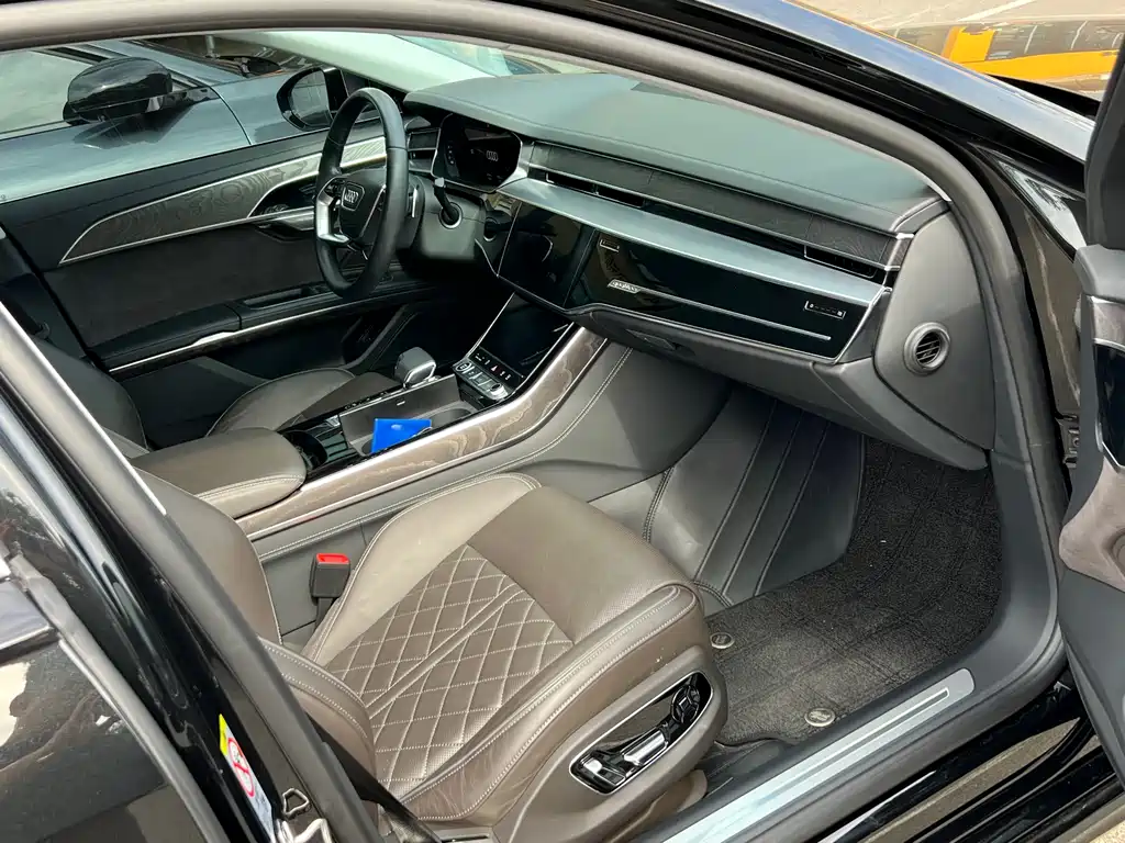 Audi A8 2024 A8L 50 TFSI quattro