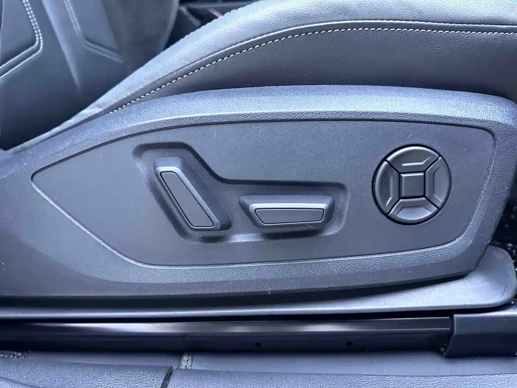 Audi Q3 Sportback — миниатюра 14