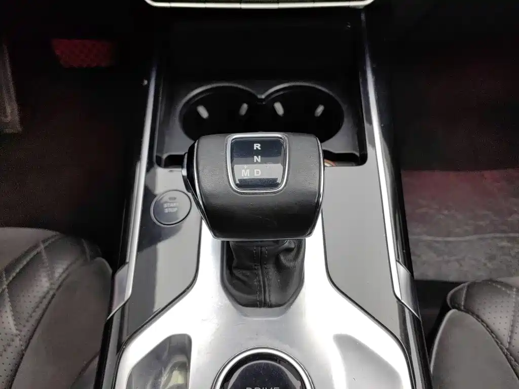 Hongqi Hongqi HS5 — миниатюра 13