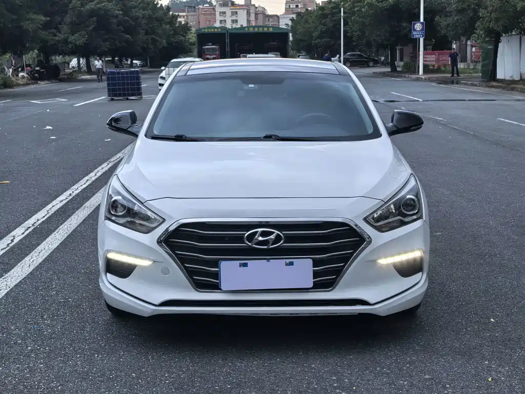 Hyundai Mistra — миниатюра 2