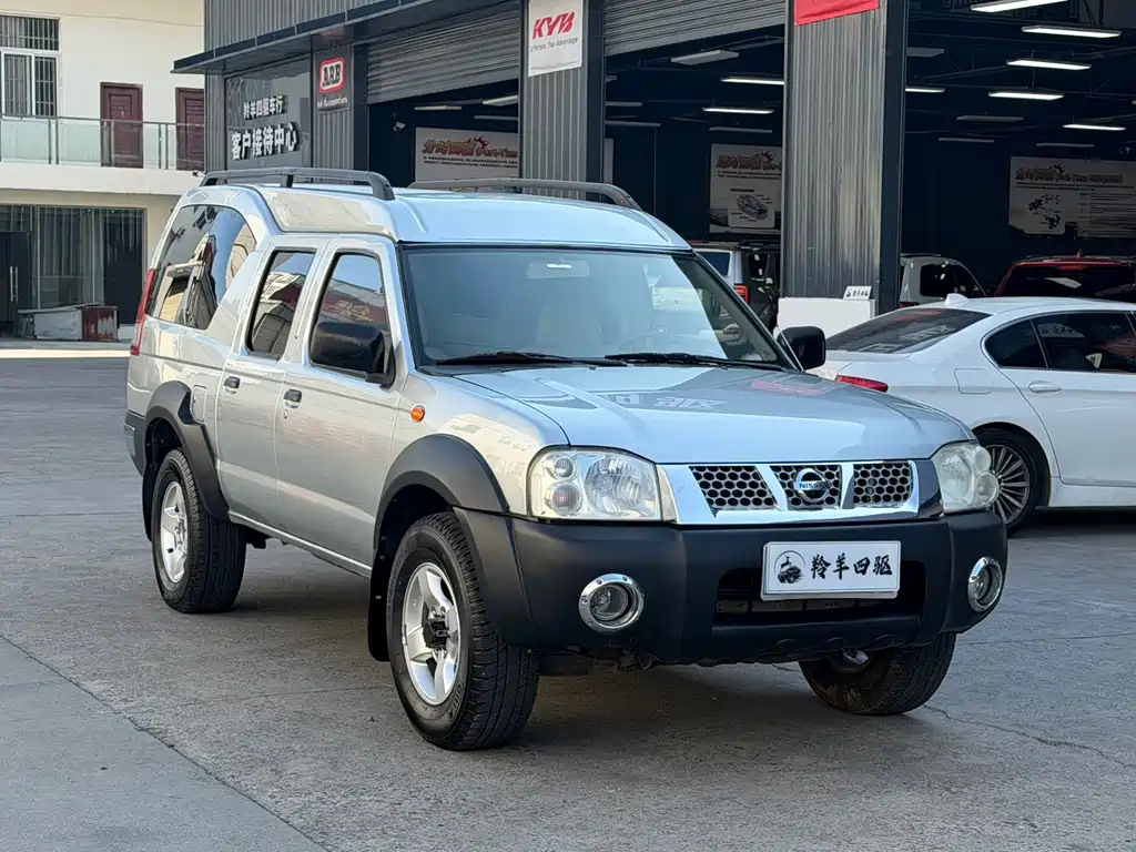 Nissan ZN 2013 2.4L 5 мест