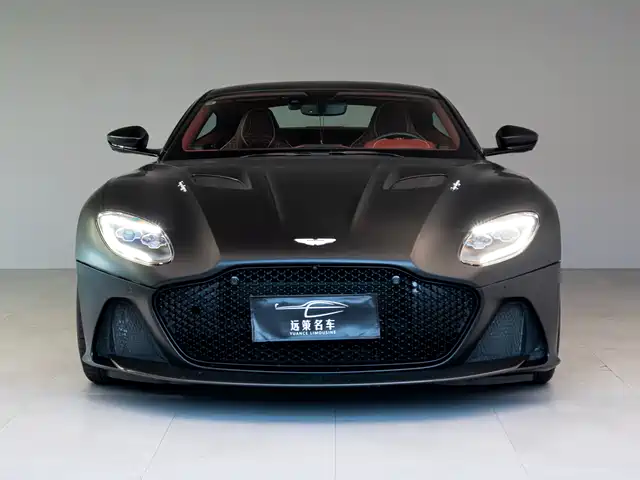 aston-martin dbs