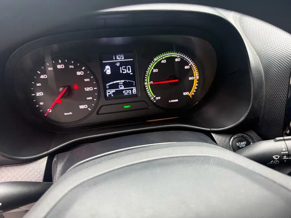 Roewe Clever — миниатюра 9