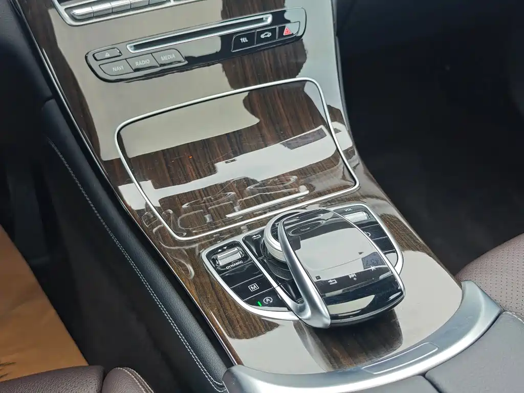Mercedes-Benz GLC — миниатюра 14