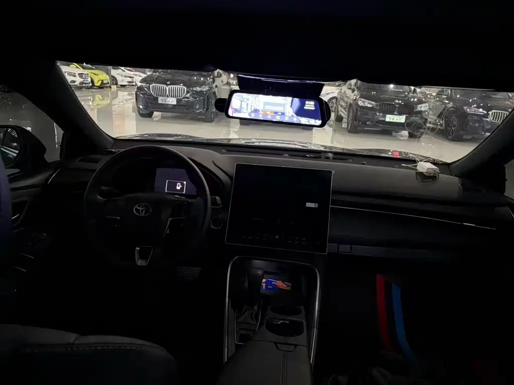 Toyota Avalon — миниатюра 5