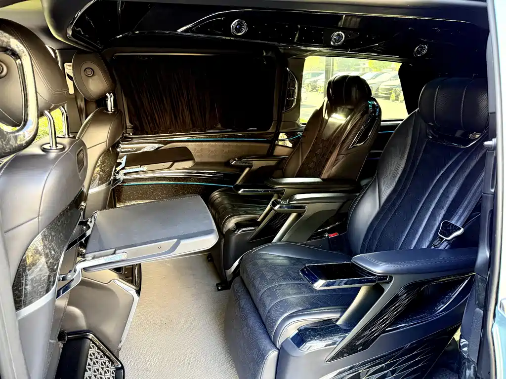 MERCEDES-BENZ V CLASS