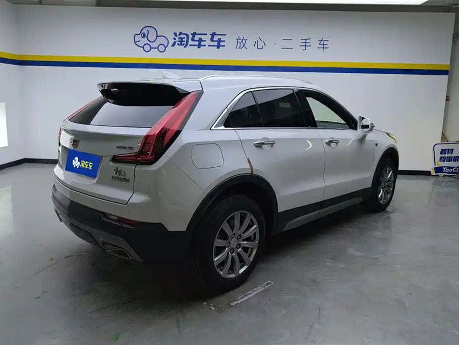 Cadillac XT4 2020 28T Lead