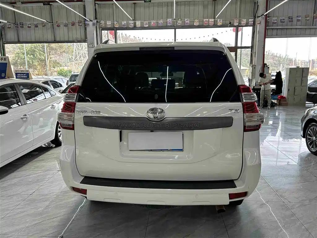 Toyota Land Cruiser Prado 2016 3.5L AT TX-L