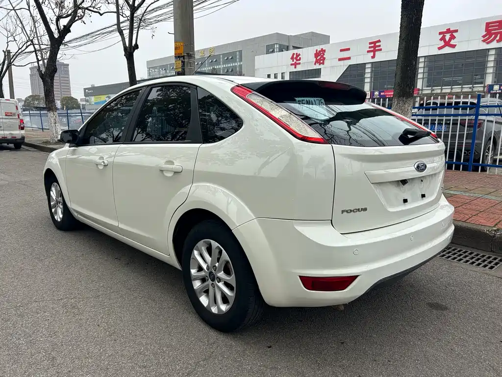 Ford Focus — миниатюра 9