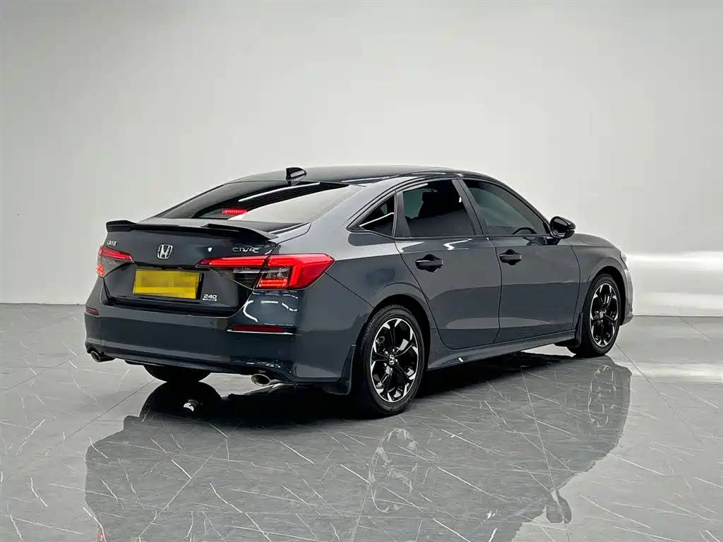 Honda Civic 2022 240TURBO CVT