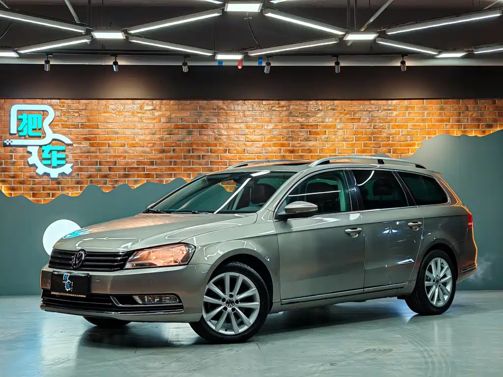 Volkswagen Magotan (Import) 2014