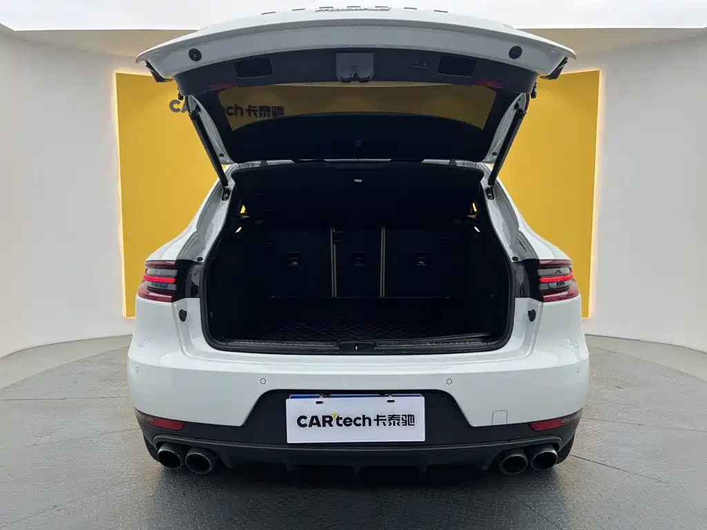 Porsche Macan — миниатюра 9