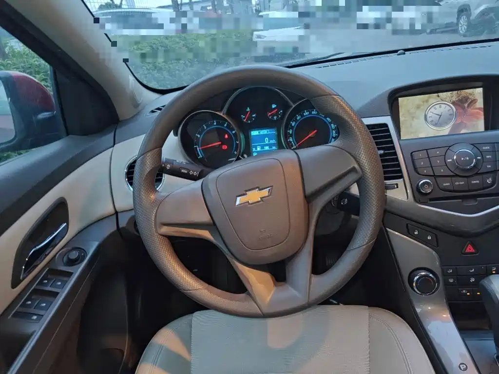 Chevrolet Cruze — миниатюра 11