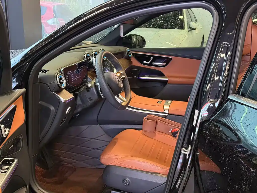 Mercedes-Benz GLC 2025 GLC 300 L 4MATIC 5 мест