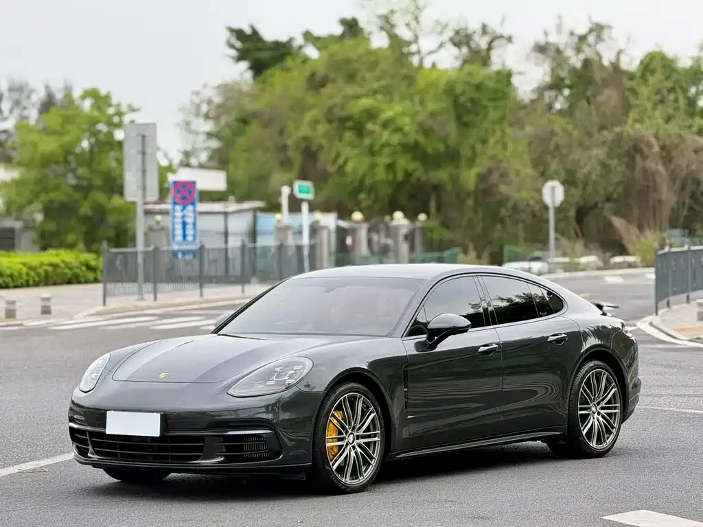 Porsche Panamera 2019