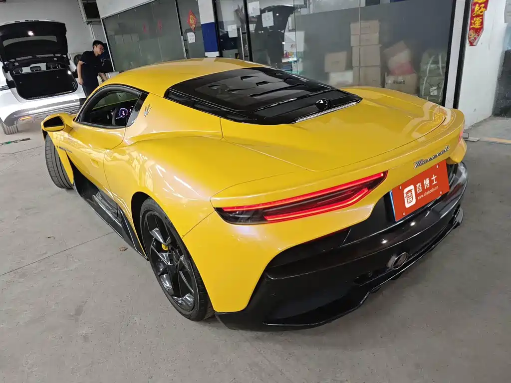 Maserati MC20 — миниатюра 7