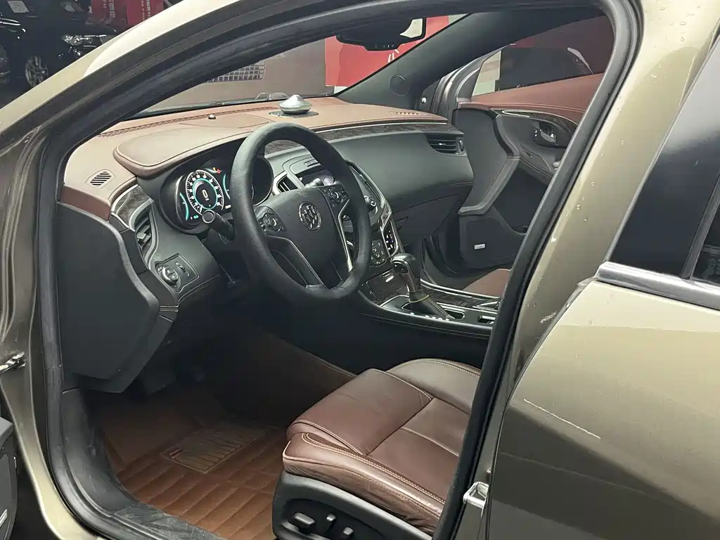 Buick LaCrosse — миниатюра 6
