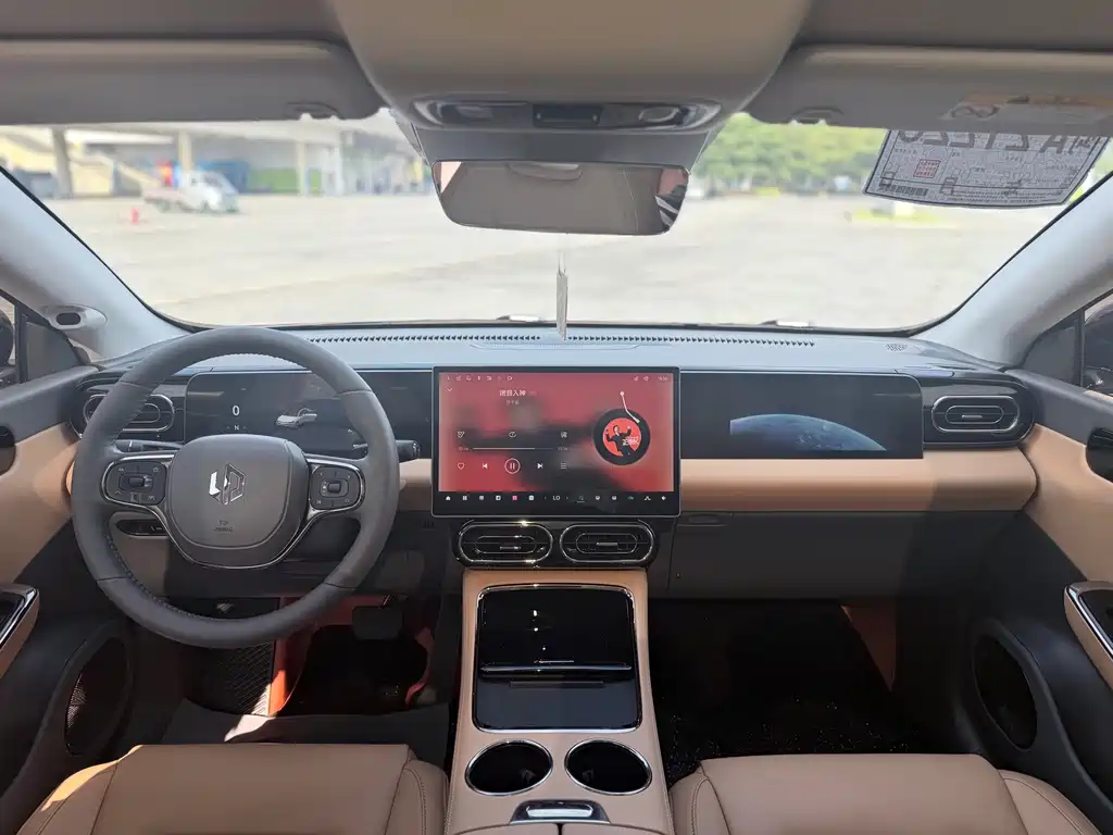 Leapmotor Leapmotor C01 — миниатюра 6