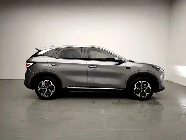 BYD Yuan Plus — миниатюра 8
