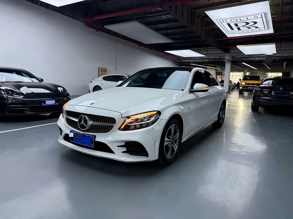 Mercedes-Benz C-Class 2020