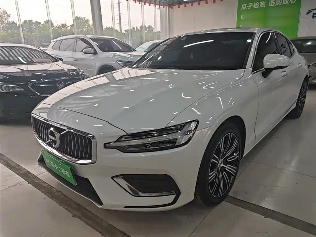 Volvo S60 2021