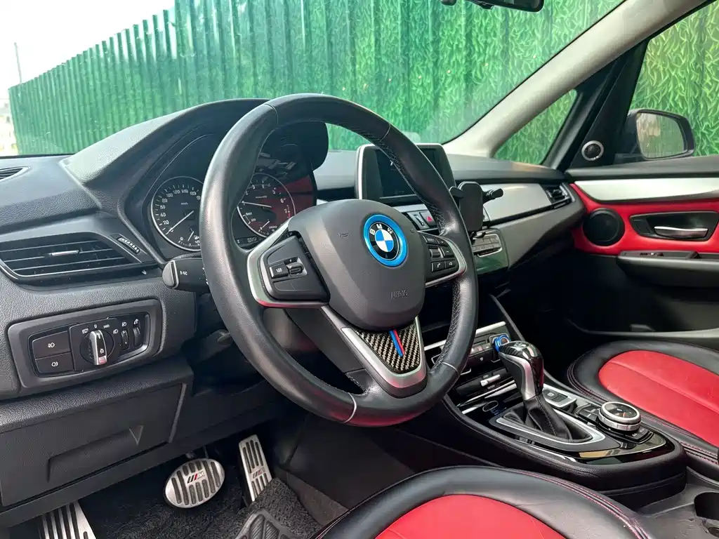 BMW 2 Series Active Tourer — миниатюра 7