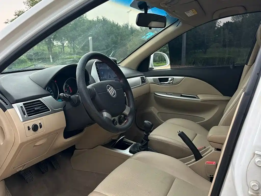 Buick Excelle 2013 1.5L MT
