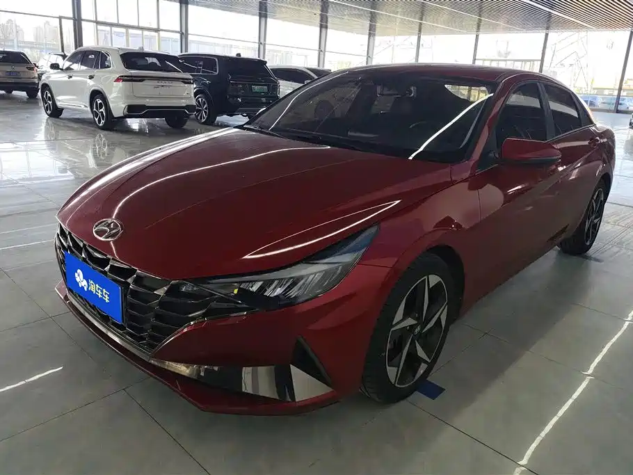 Hyundai Elantra 2022