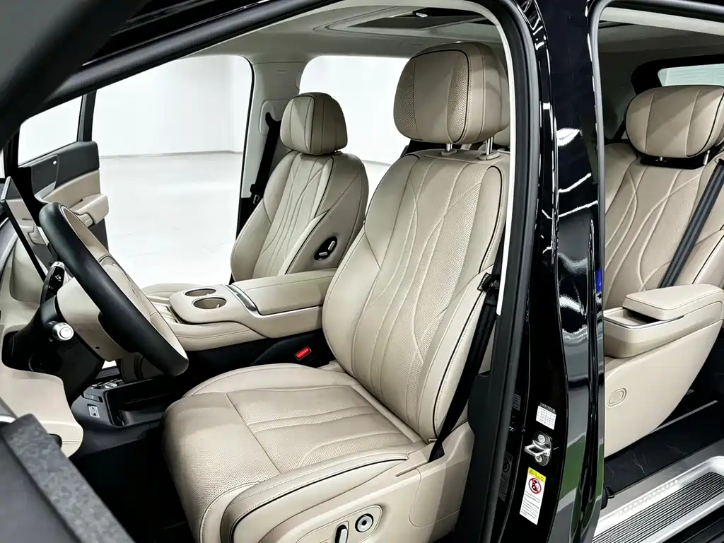 XPeng X9 — миниатюра 14