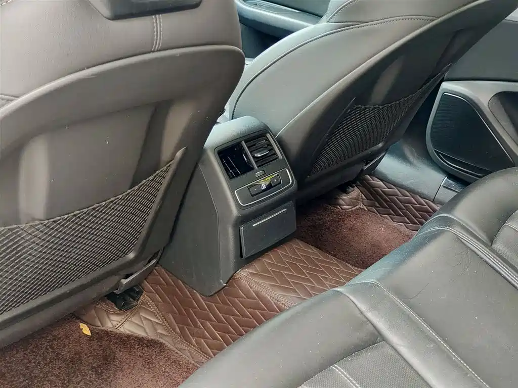 Audi A4L 2020 40 TFSI Luxury