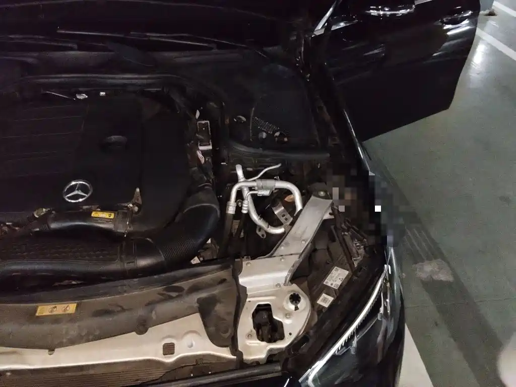 Mercedes-Benz E-Class — миниатюра 20