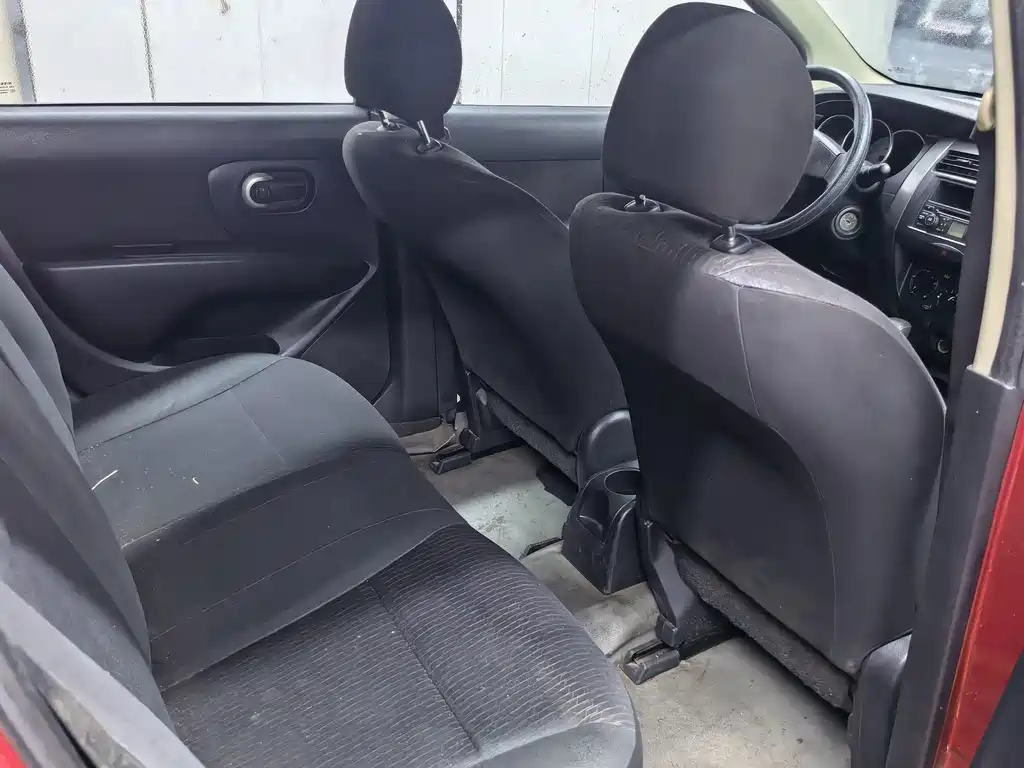 Nissan Livina — миниатюра 7