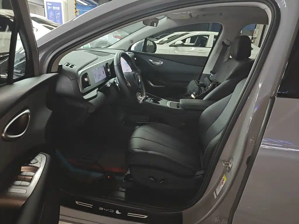 BYD Sealion 05 EV — миниатюра 15