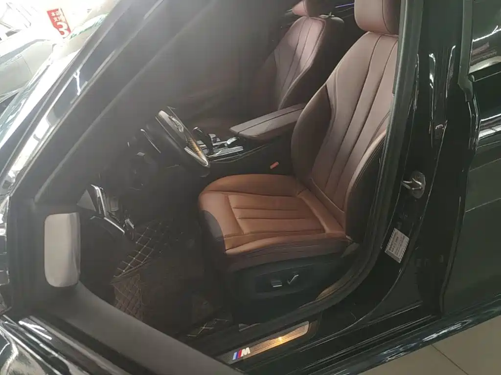 BMW 5 Series — миниатюра 15