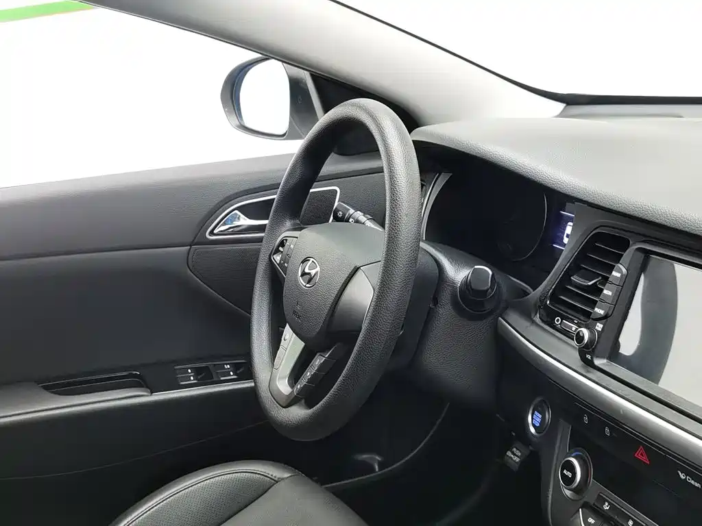 Hyundai Mistra — миниатюра 22