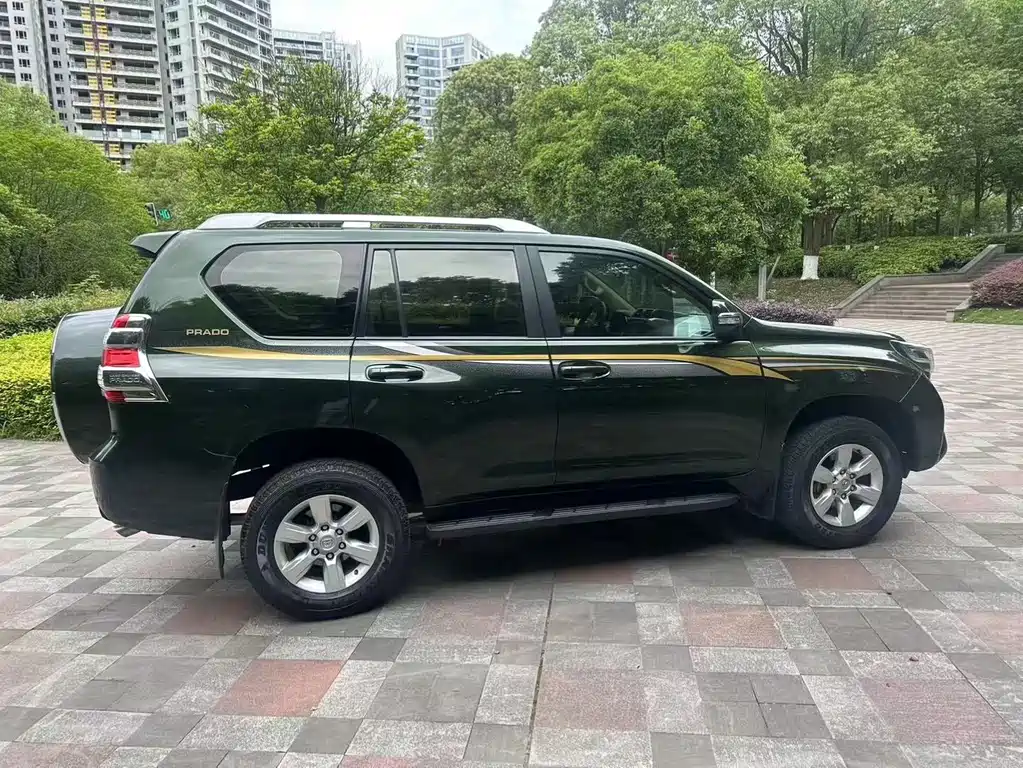 Toyota Land Cruiser Prado 2015 2.7L