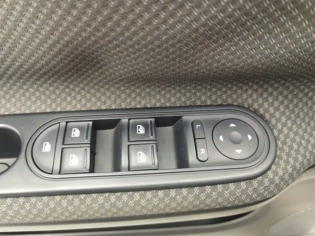 MG 3 2013 1.5L AMT Elite