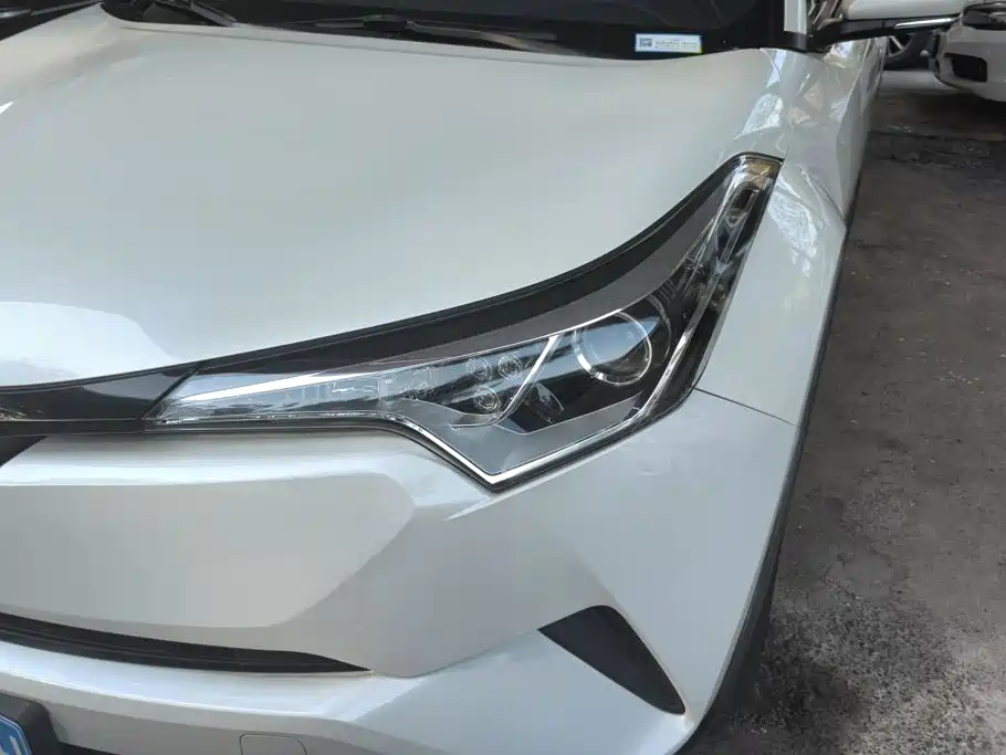 Toyota C-HR — миниатюра 5