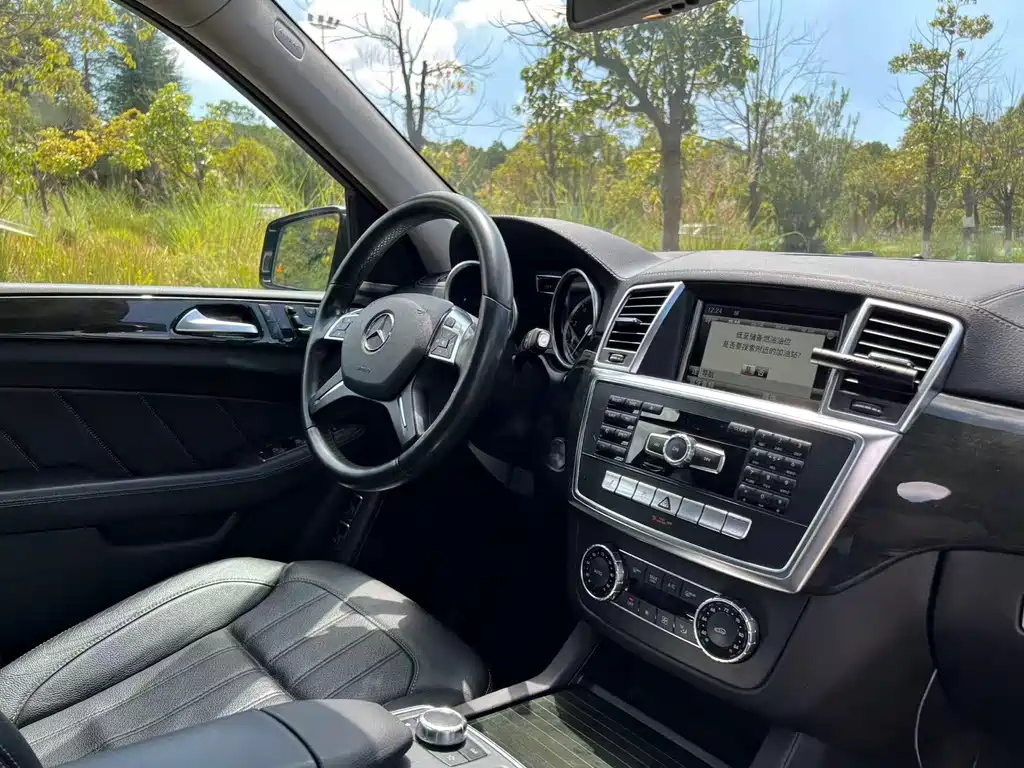 Mercedes-Benz GL-Class — миниатюра 24
