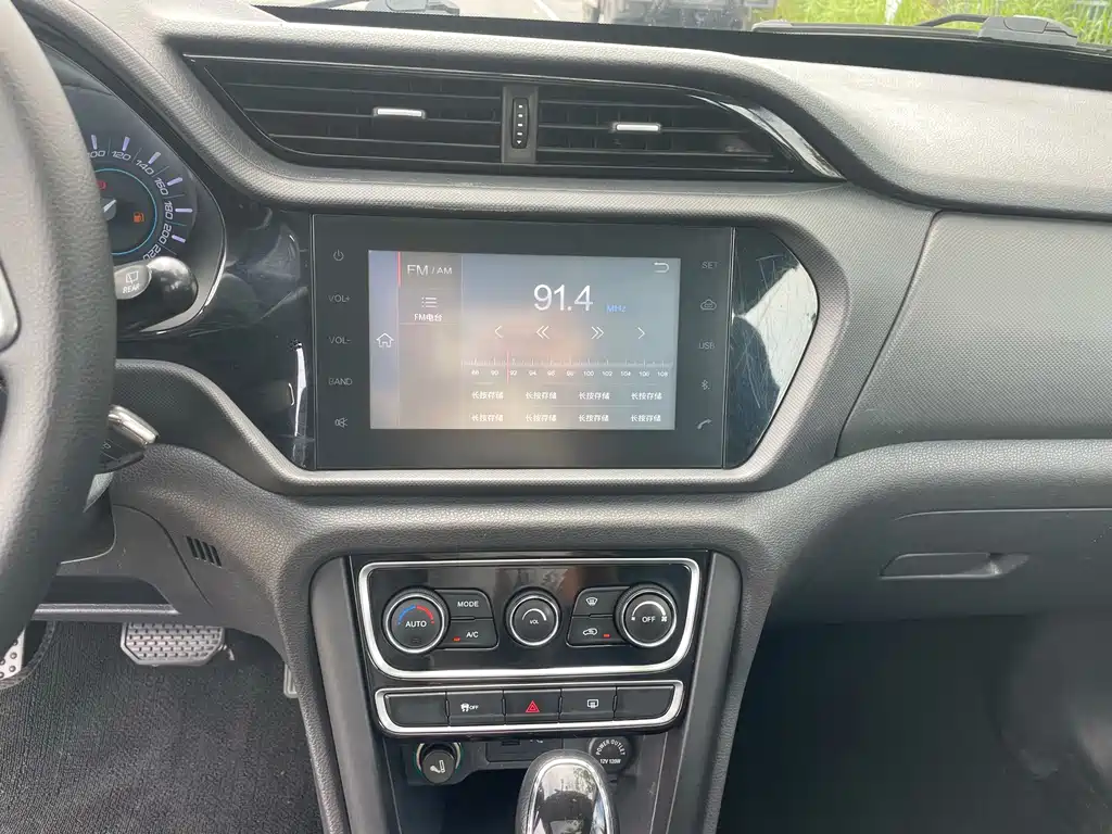 Chery Tiggo 3 — миниатюра 20