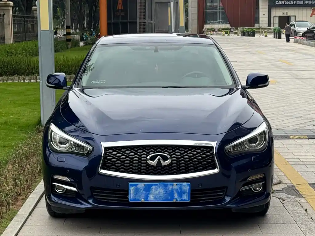 Infiniti Q50L 2016 2.0T Enjoy
