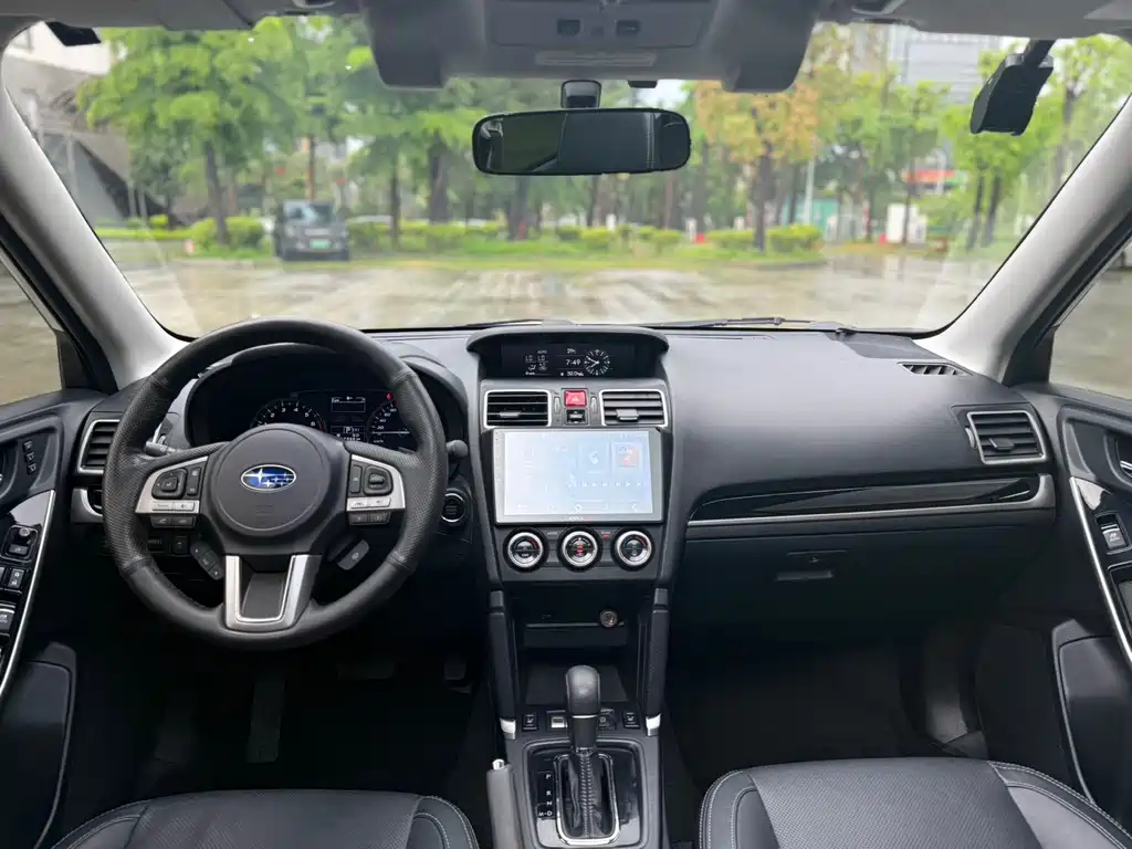 Subaru Forester 2018 2.5i Luxury EyeSight