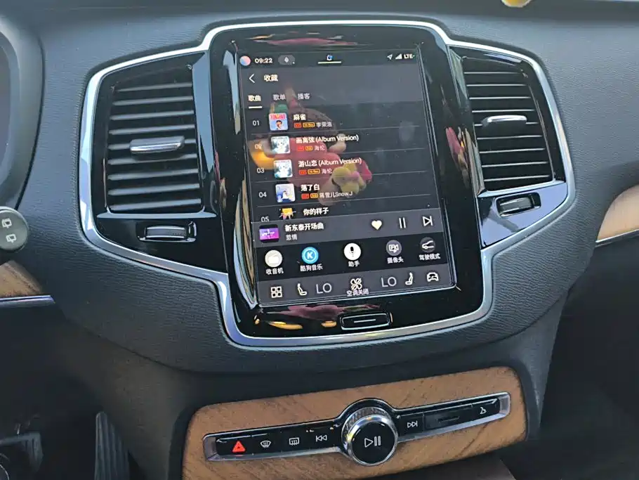 Volvo XC90 — миниатюра 13