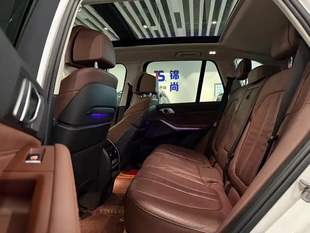 BMW X5 (Import) — миниатюра 8