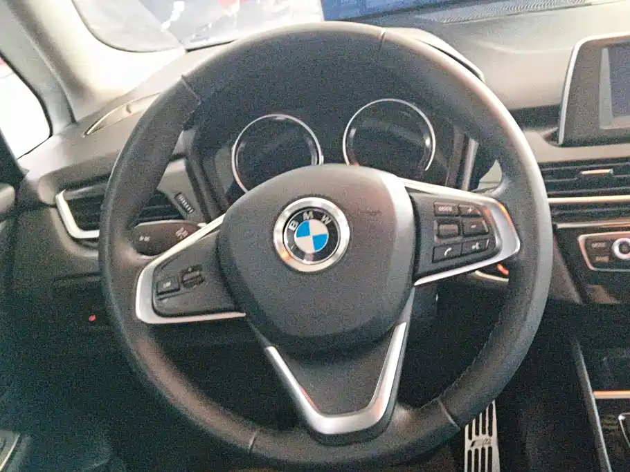 BMW 2 Series Active Tourer — миниатюра 14