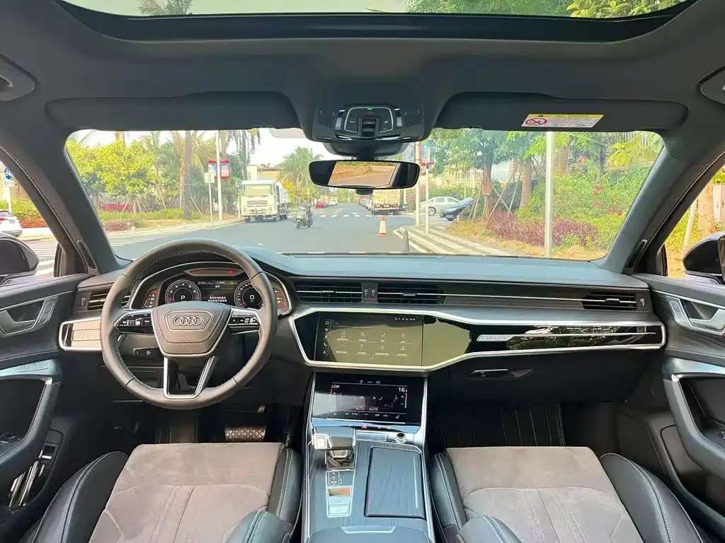 Audi A6L 2024 45 TFSI quattro