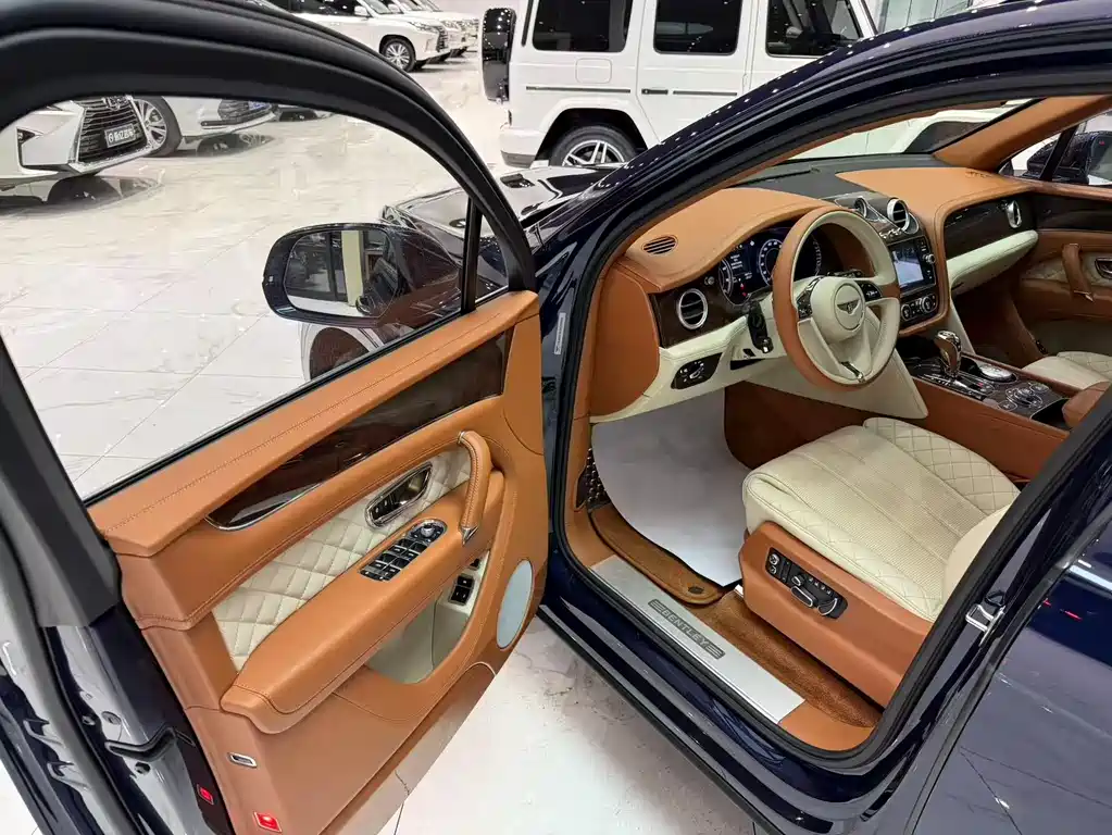 Bentley Bentayga 2016 6.0T Standard